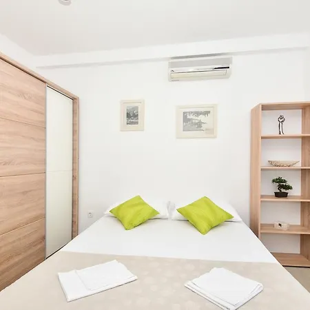 Apartments Mustapic Makarska Exterior foto