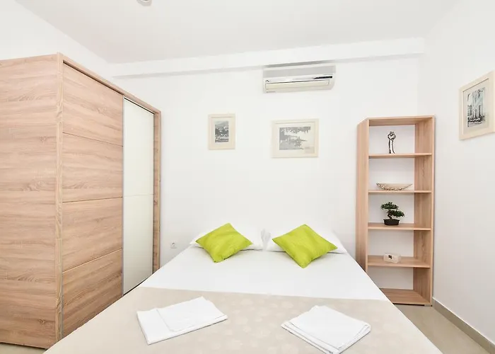 Apartments Mustapic