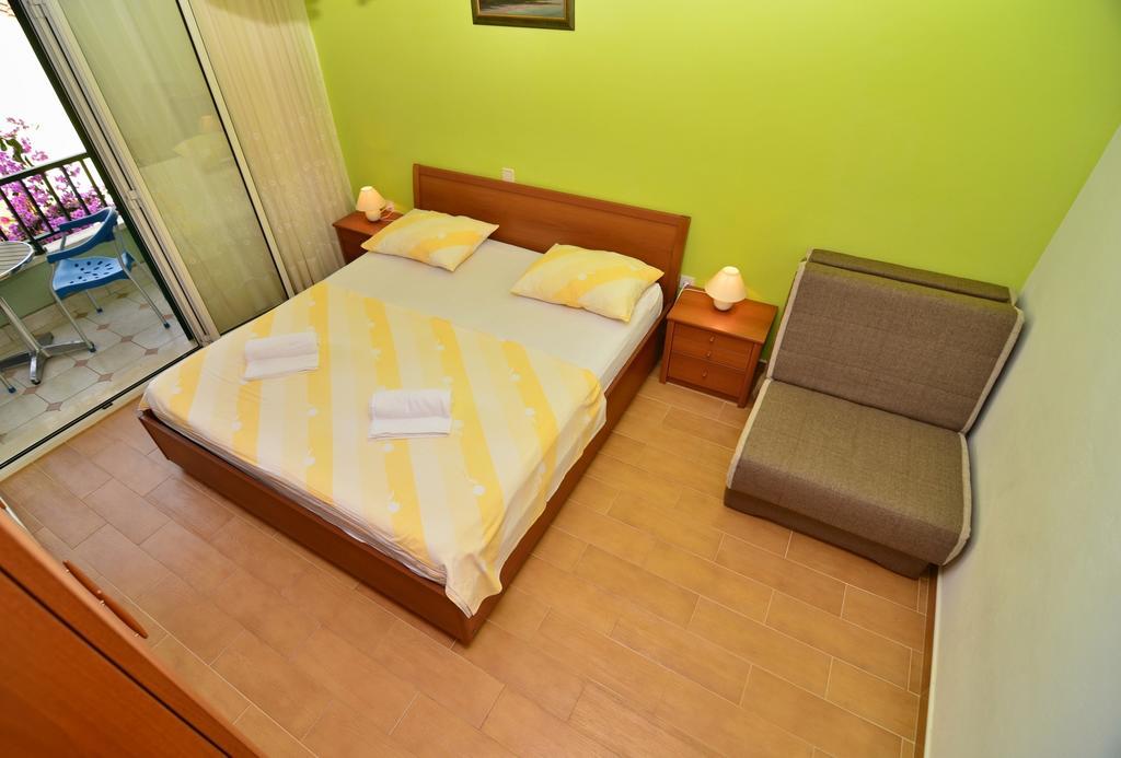 Mustapic Apartment *