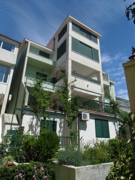 Mustapic Apartment *
